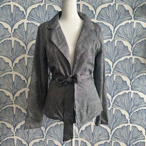 PrettyLittleThing x Hailey Bieber Collection Metallic Tie Blazer | US 6 NWT